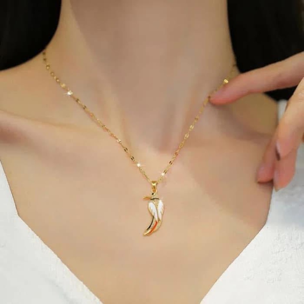 creative woodpecker bird pattern pendant necklace